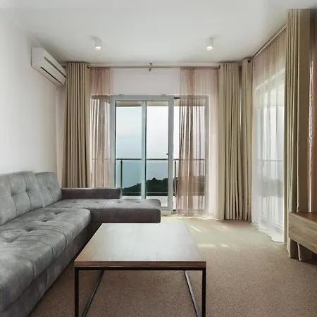 Апартаменти Top-hill Stunning View 2 Bdr With Swimming Pool