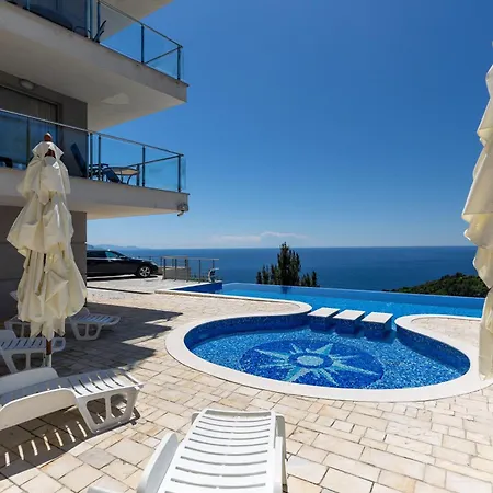 Апартаменти Top-hill Stunning View 2 Bdr With Swimming Pool *